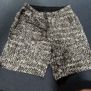 Men’s lululemon channel cross short